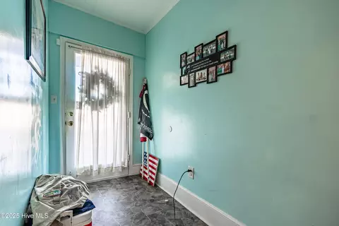 Entry Way - 402 E 2nd Ave, Chadbourn, NC 28431 photo 1 of 2