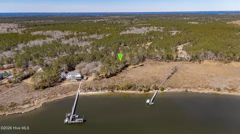 670 Joyner Dr, Havelock, NC 28532