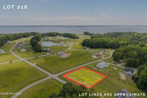 91 N Brightleaf Dr, Minnesott Beach, NC 28510