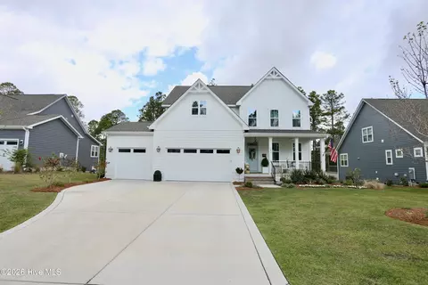 140 Plantation Dr, Southern Pines, NC 28387