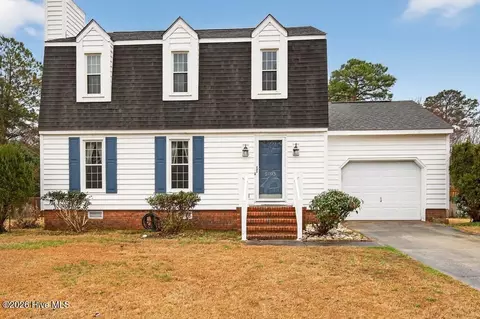 2003 Pinetree Dr, New Bern, NC 28562