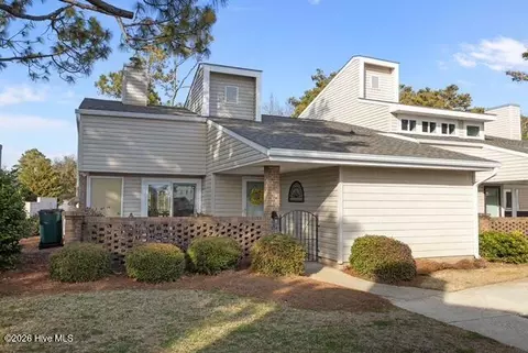 204 Sound Ct, Morehead City, NC 28557