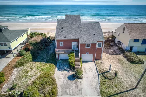 1826 S Shore Dr, Surf City, NC 28445