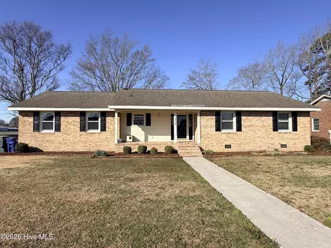 3964 Winchester Dr, Ayden, NC 28513