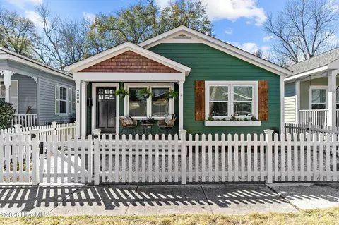 2008 Wolcott Ave, Wilmington, NC 28403