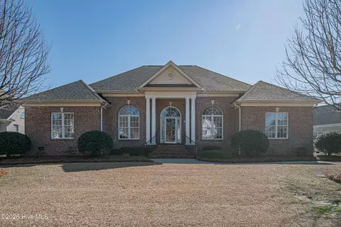 917 Chesapeake Pl, Greenville, NC 27858