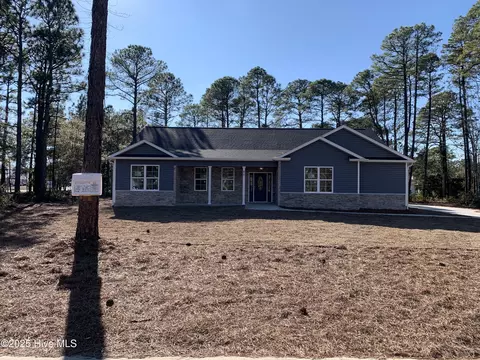 80 Pinewood Dr, Carolina Shores, NC 28467