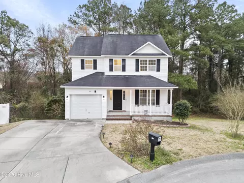 3025 Oakwood Dr, Jacksonville, NC 28546