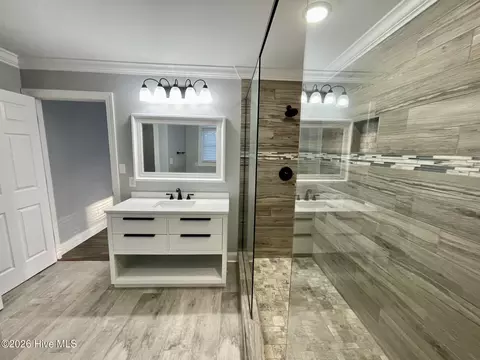 Bath - 82 Bay Ridge Rd, Harrells, NC 28444 photo 4 of 4