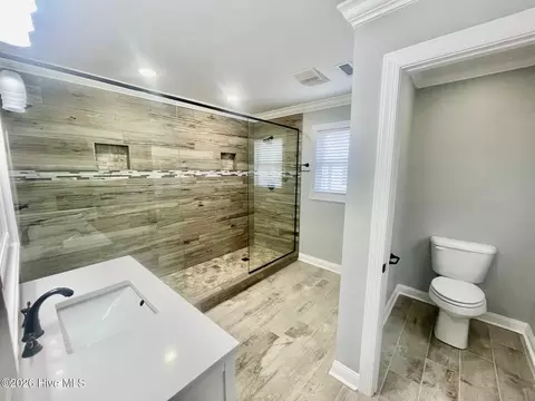 Bath - 82 Bay Ridge Rd, Harrells, NC 28444 photo 3 of 4