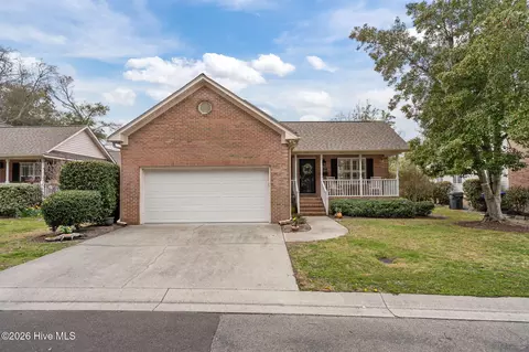 117 Lighthouse Dr, Carolina Beach, NC 28428