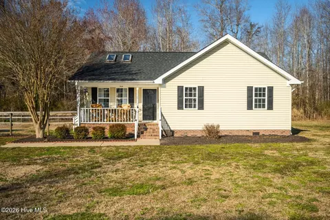 106 Sweetgum Ct, Maple, NC 27956
