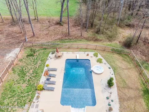 160 Mullis Rd, Harmony, NC 28634 photo 47