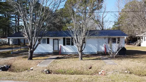 719 Washington St, Belhaven, NC 27810