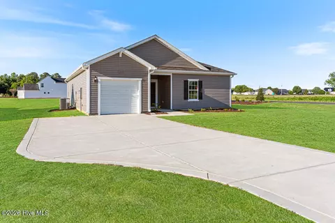 101 Rider Rd, Pikeville, NC 27863