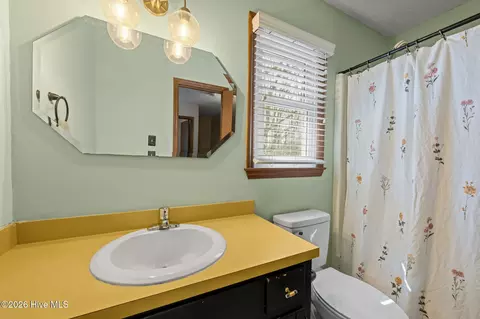 Bath - 820 Fields Rd, New Bern, NC 28560 photo 3 of 3