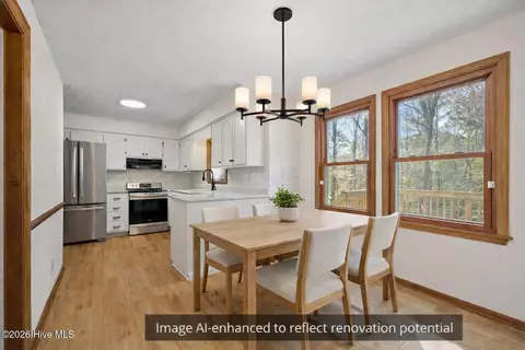 Dining - 820 Fields Rd, New Bern, NC 28560 photo 2 of 3