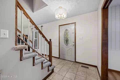 Entry Way - 820 Fields Rd, New Bern, NC 28560 photo 1 of 2