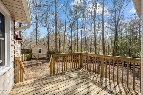 Exterior - 820 Fields Rd, New Bern, NC 28560 photo 6 of 15