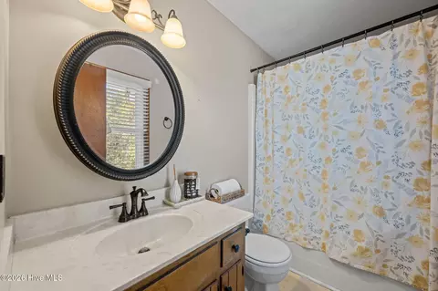 Bath - 820 Fields Rd, New Bern, NC 28560 photo 2 of 3