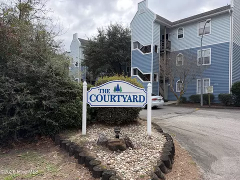 4220 Wilshire Blvd, Wilmington, NC 28403