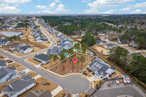 284 Bluenose Ln, Hampstead, NC 28443