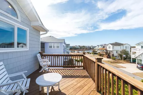 Exterior - 632 Myrtlewood Ct, Corolla, NC 27927 photo 5 of 10
