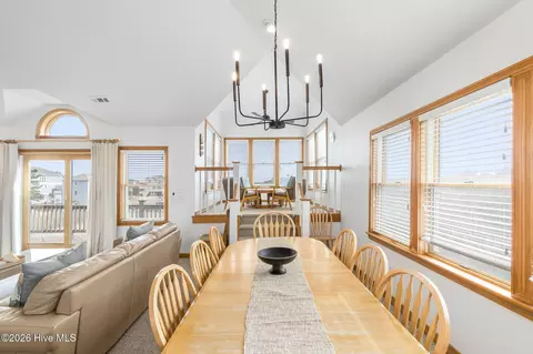 Dining - 632 Myrtlewood Ct, Corolla, NC 27927 photo 3 of 3