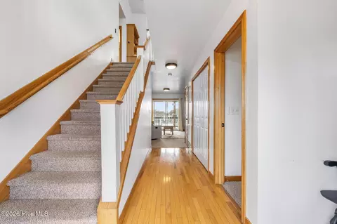 Entry Way - 632 Myrtlewood Ct, Corolla, NC 27927 photo 3 of 4