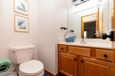 Bath - 632 Myrtlewood Ct, Corolla, NC 27927 photo 6 of 7