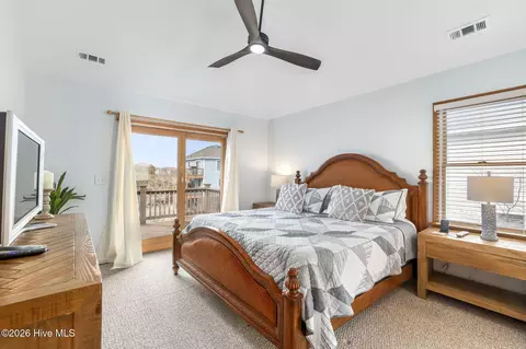 Bedroom - 632 Myrtlewood Ct, Corolla, NC 27927 photo 1 of 6