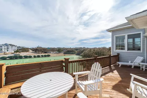 Exterior - 632 Myrtlewood Ct, Corolla, NC 27927 photo 4 of 10