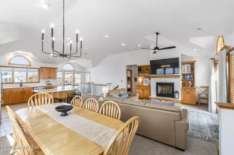 Dining - 632 Myrtlewood Ct, Corolla, NC 27927 photo 2 of 3