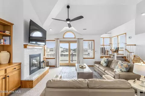 Living - 632 Myrtlewood Ct, Corolla, NC 27927 photo 1 of 3
