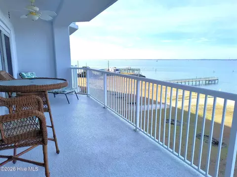 1550 Salter Path Rd #209, Indian Beach, NC 28512