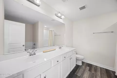 Bath - 406 Silverstone Pl, Hubert, NC 28539 photo 3 of 4