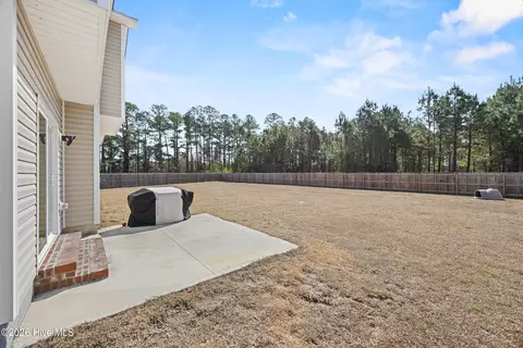 Exterior - 406 Silverstone Pl, Hubert, NC 28539 photo 4 of 7