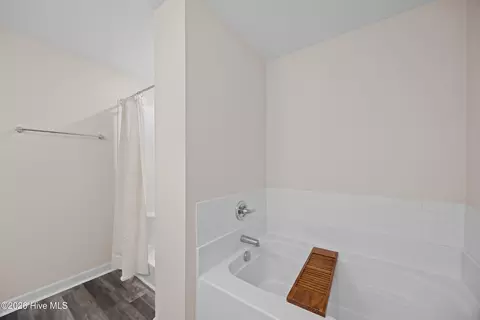 Bath - 406 Silverstone Pl, Hubert, NC 28539 photo 4 of 4