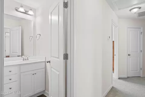 Entry Way - 406 Silverstone Pl, Hubert, NC 28539 photo 6 of 7