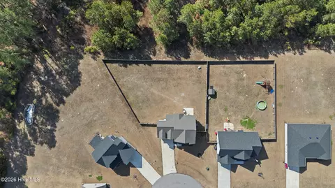 View/Area - 406 Silverstone Pl, Hubert, NC 28539 photo 5 of 9