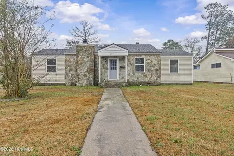 325 Miller Blvd, Havelock, NC 28532