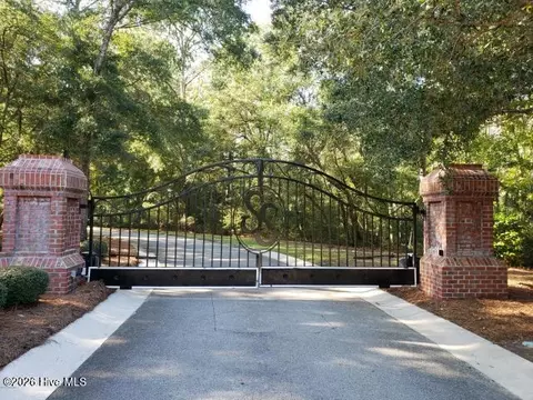 635 S Seascape Blvd SW, Supply, NC 28462