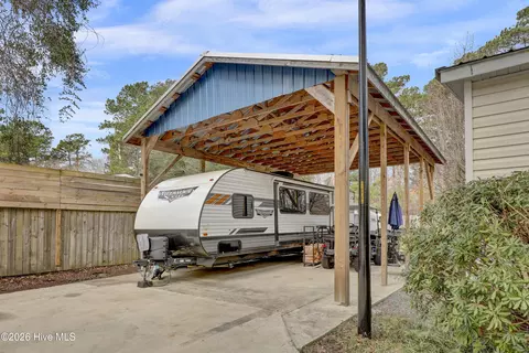102 Robin Ct, Hampstead, NC 28443 photo 10