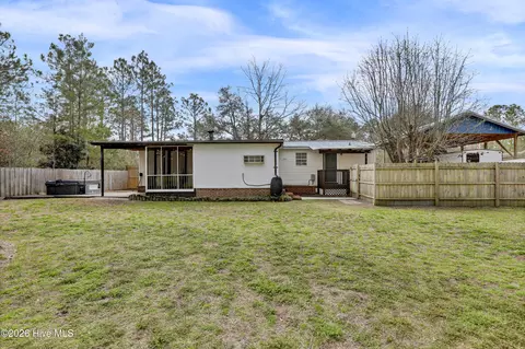 102 Robin Ct, Hampstead, NC 28443 photo 9