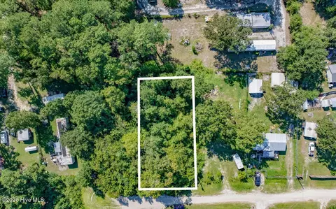 133 Shade Tree Ln SW, Supply, NC 28462 photo 6