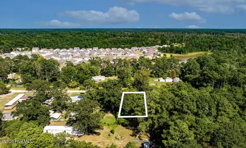 133 Shade Tree Ln SW, Supply, NC 28462 photo 4