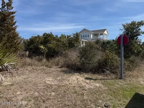 11 Horsemint Trl, Bald Head Island, NC 28461