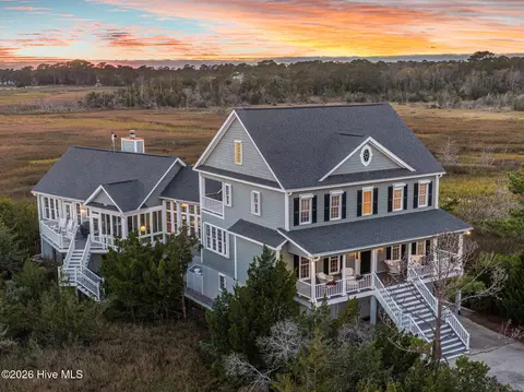 4418 Polly Gully Ct SE, Southport, NC 28461
