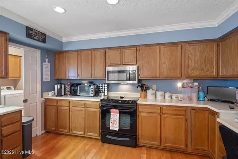 Kitchen - 89 Lost Tree Rd, Pinehurst, NC 28374 photo 3 of 5