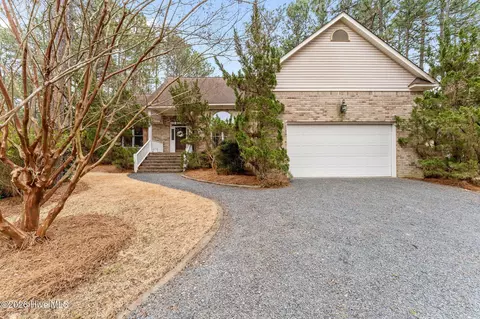 12 Chestnut Ct, Pinehurst, NC 28374